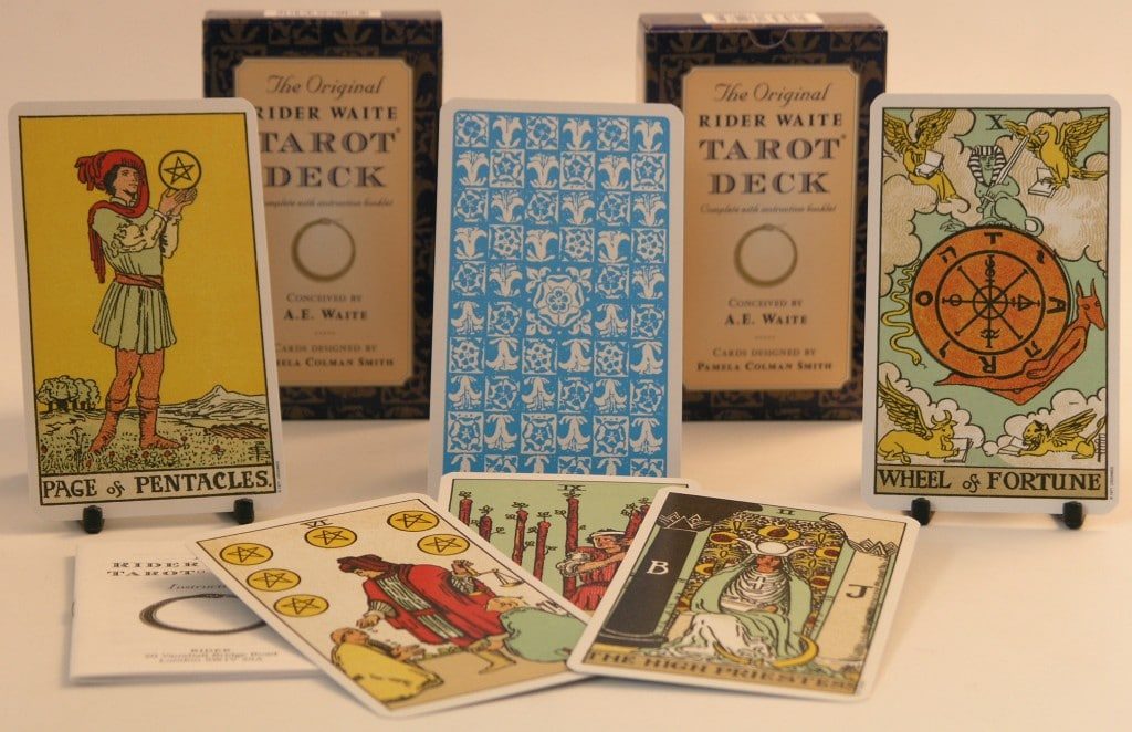 Mua Bộ Bài Tarot The Smith-Waite Tarot Centennial Edition Pamela Colman Smith Commemorative Cao Cấp tại Magic House